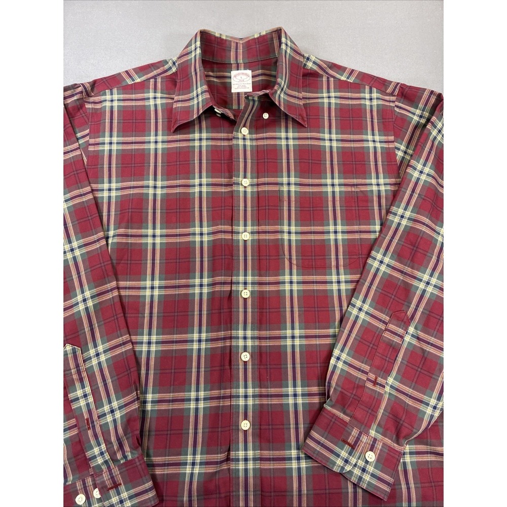 Brooks Brothers 346 Mens Large Red Plaid Non-Iron Button Down Shirt